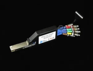 640 0899 XX1 QSFPDD TPAX.XX HCB XXXX P Generic Dual Insertion on Blk BG 422 x 320 1 4 2023